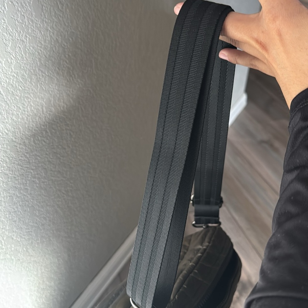 Think Royln Dark Olive Crossbody bag - Picture 10 of 14